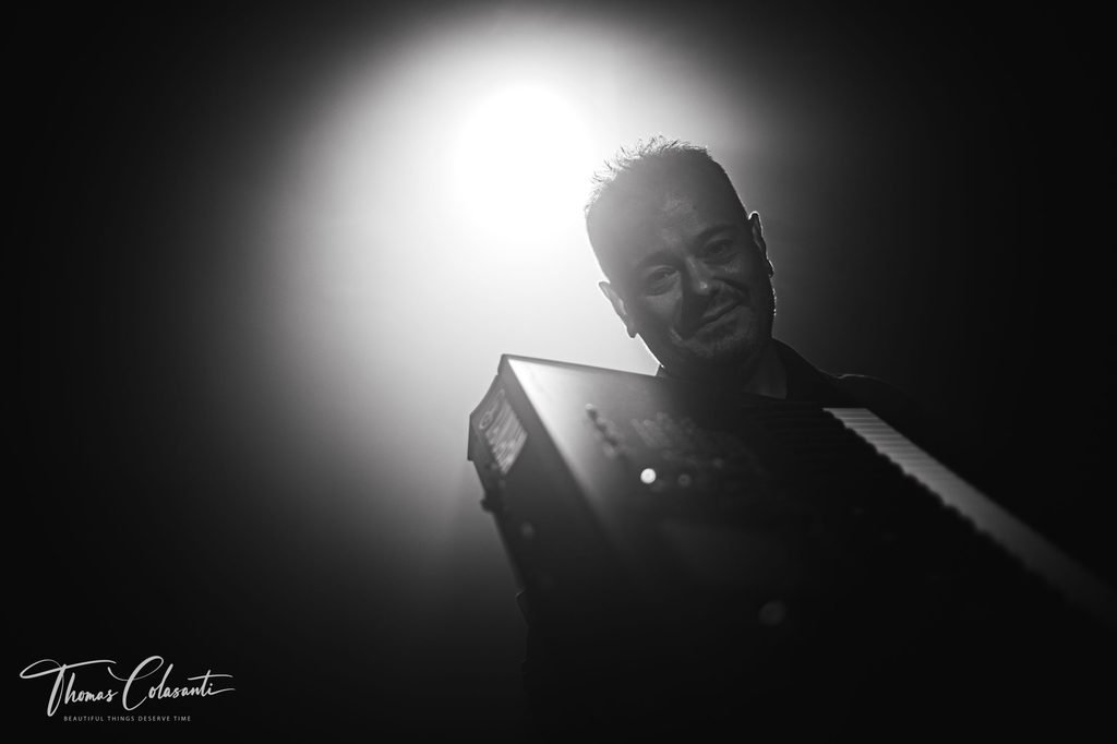 Manuele Montesanti performing live on keyboards